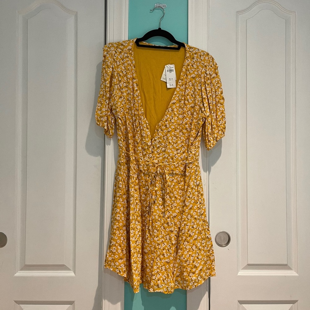 NWT Yellow Floral Dress